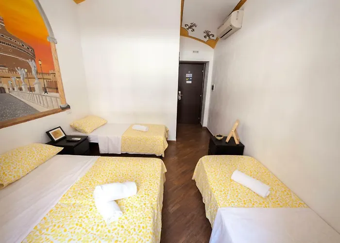 Pensión Romangelo Termini 3*